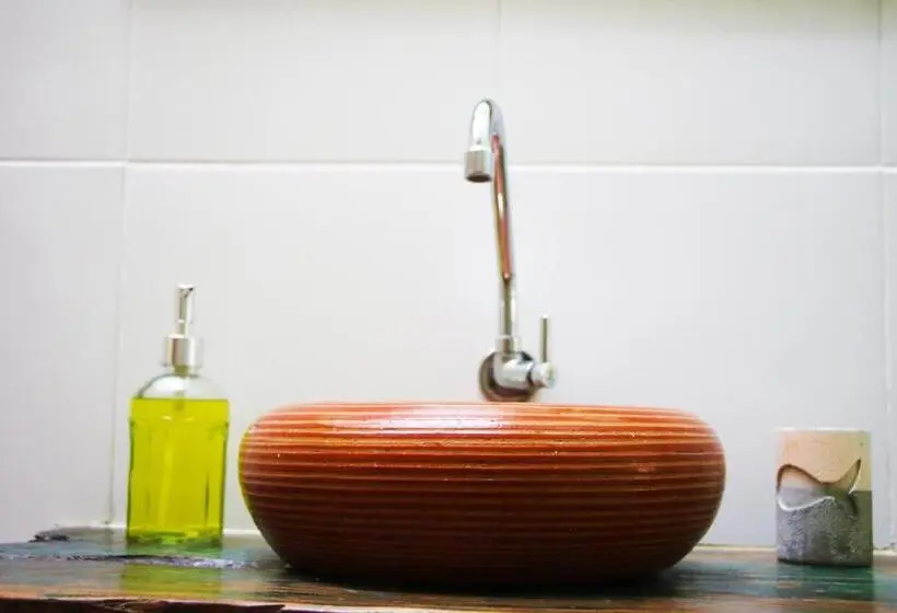 スーペリアースイート, Santo Hostel