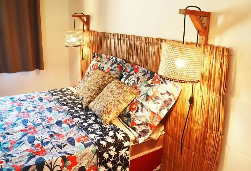 スイート, Santo Hostel