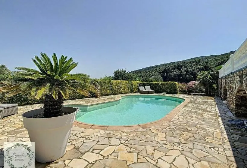 プール付き１ベッドルームヴィラ, Seaview Villa Marlau