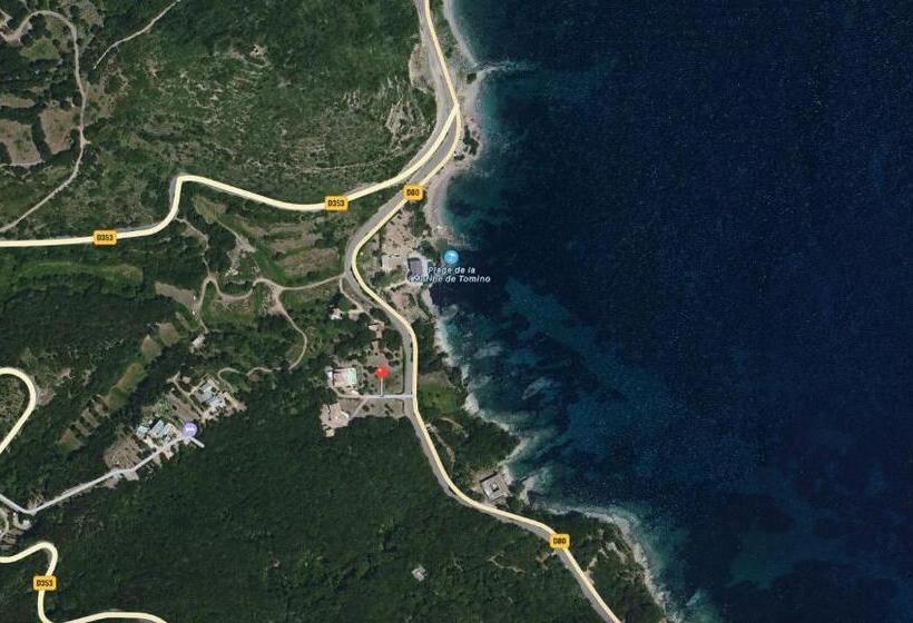 Вилла с 1 спальней и бассейном, Seaview Villa Marlau