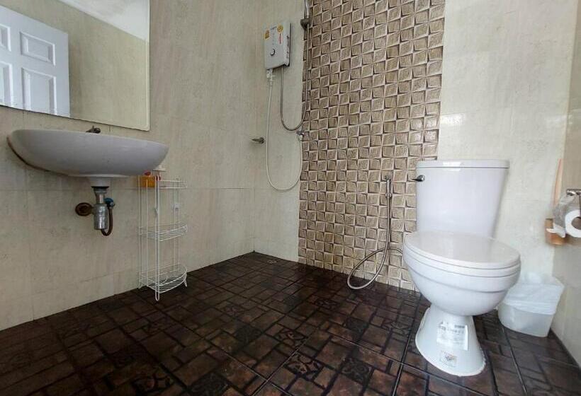 Deluxe-huone Parveke, Marin S Home