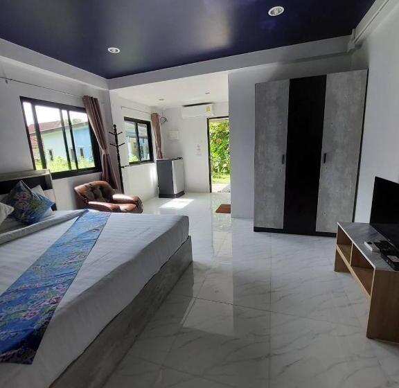 Deluxe-huone Parveke, Marin S Home