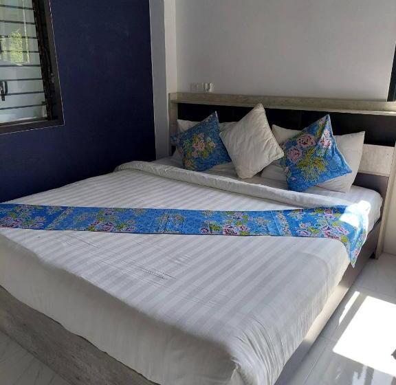 Deluxe-huone Parveke, Marin S Home