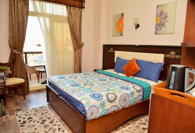 اتاق استاندارد یک نفره, Grand Hotel Ras Elbar