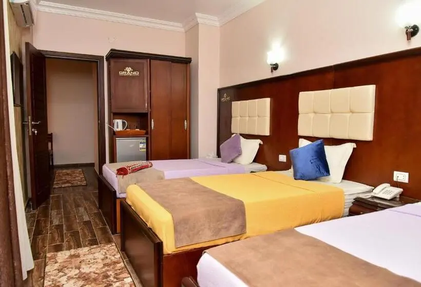 اتاق استاندارد سه نفره, Grand Hotel Ras Elbar