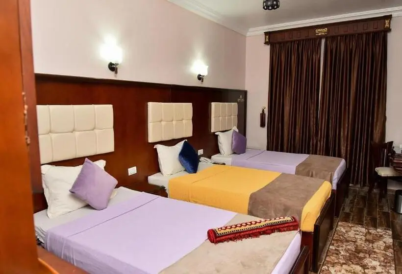 اتاق استاندارد سه نفره, Grand Hotel Ras Elbar