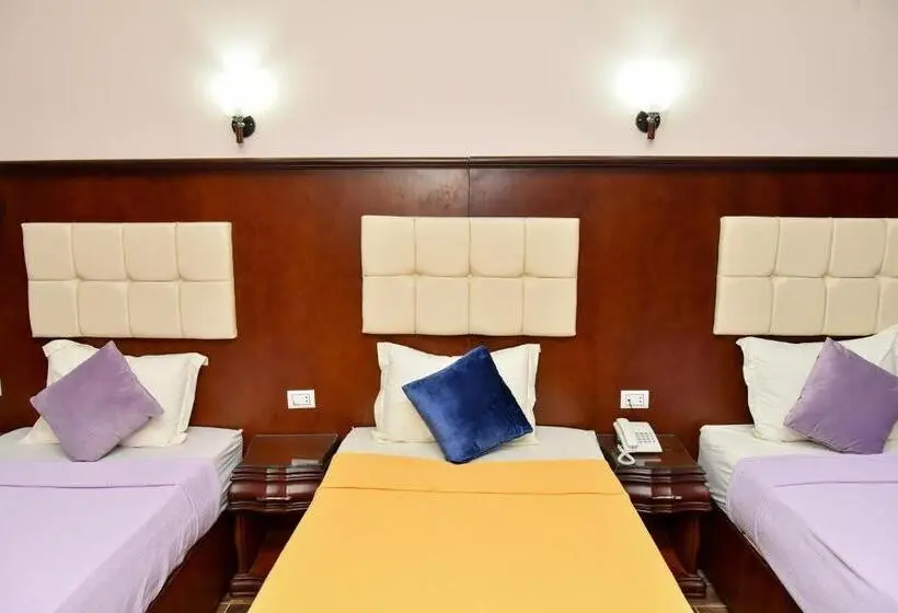اتاق استاندارد سه نفره, Grand Hotel Ras Elbar