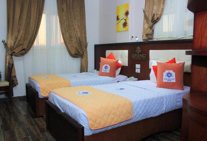 سوییت خانوادگی, Grand Hotel Ras Elbar