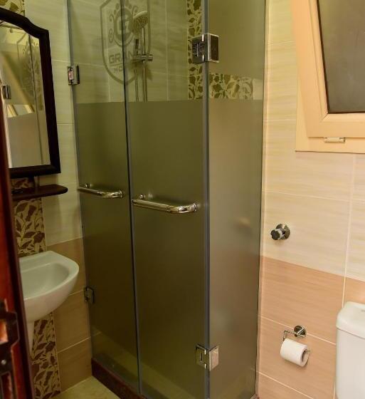 اتاق استاندارد یک نفره, Grand Hotel Ras Elbar