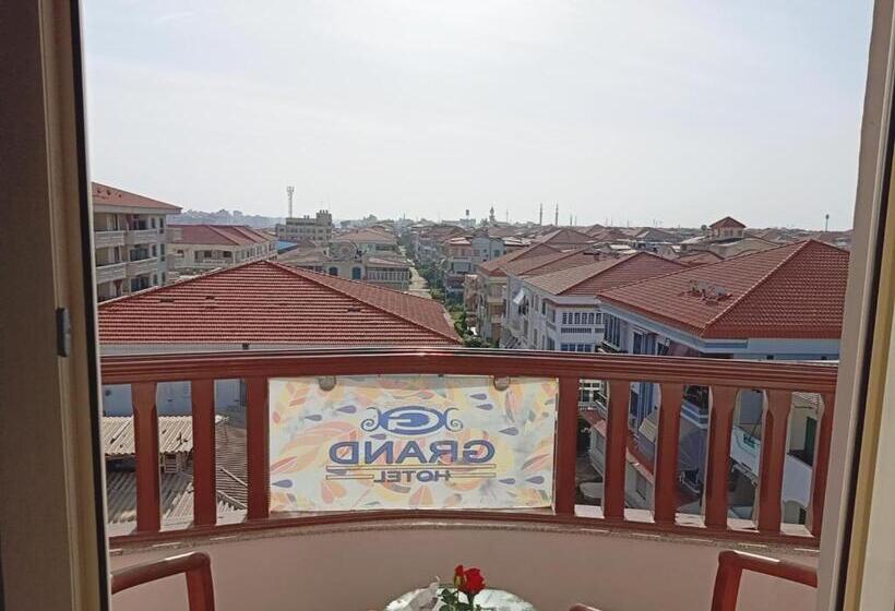 اتاق استاندارد سه نفره, Grand Hotel Ras Elbar