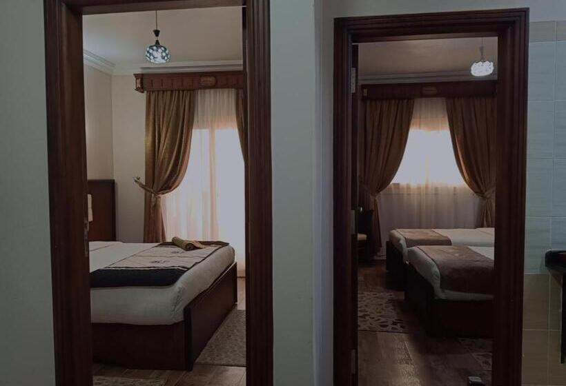 سوییت جونیور, Grand Hotel Ras Elbar