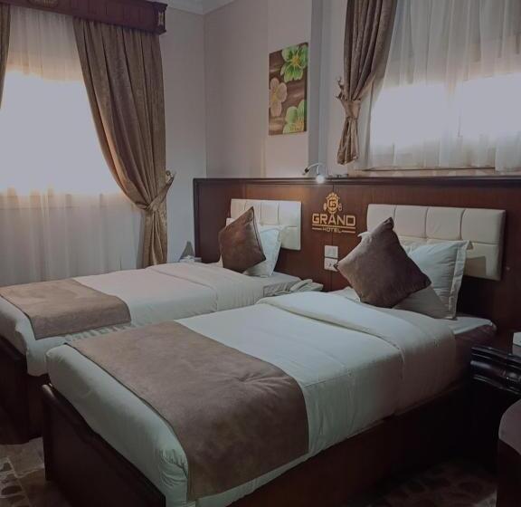 سوییت جونیور, Grand Hotel Ras Elbar