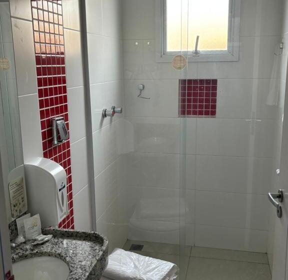 חדר סטנדרט, Mahle