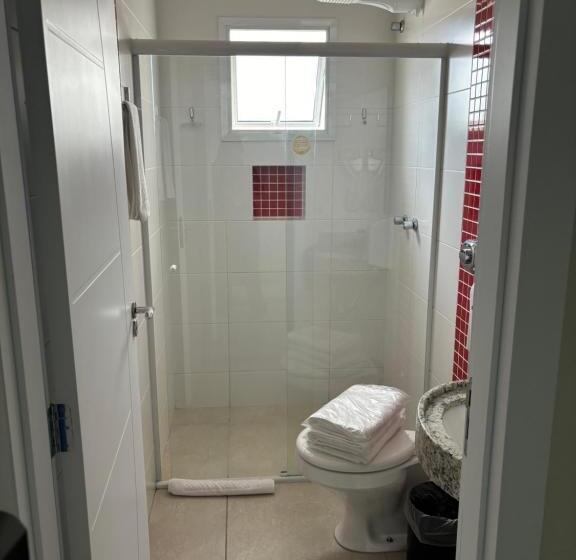 חדר סטנדרט, Mahle