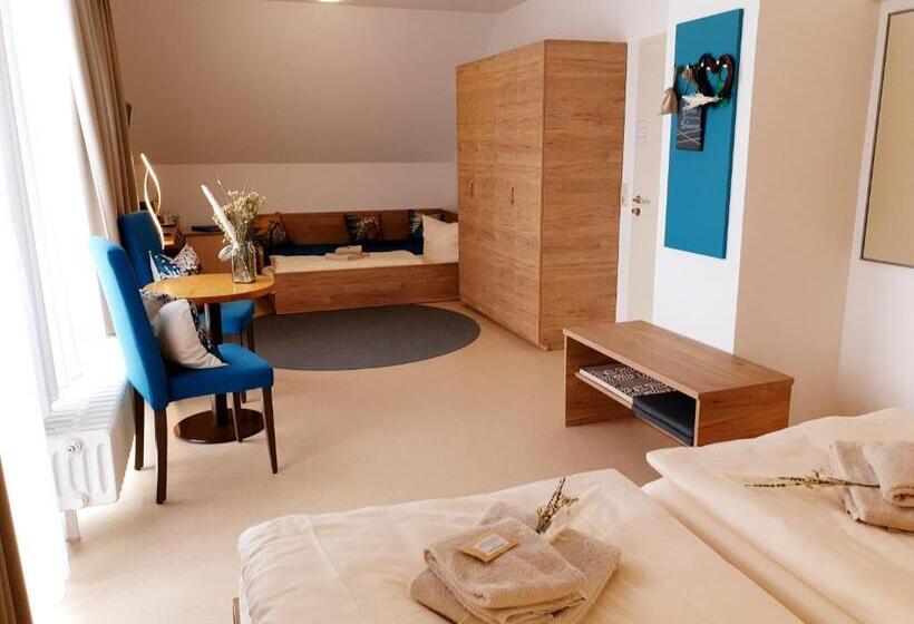 חדר משפחתי נוף לגינה, Pilgrims Inn Kreischa