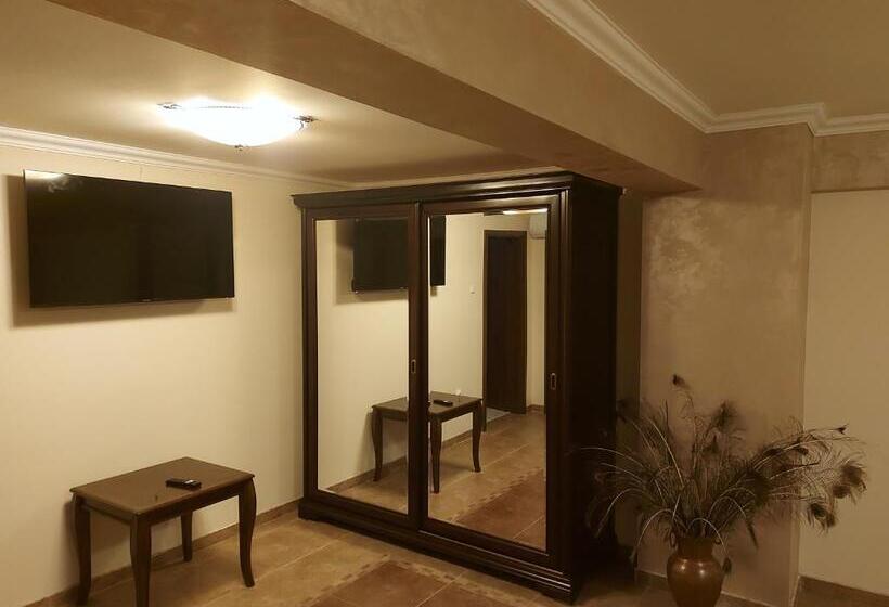 اتاق لوکس با تخت بزرگ, Casa Luca