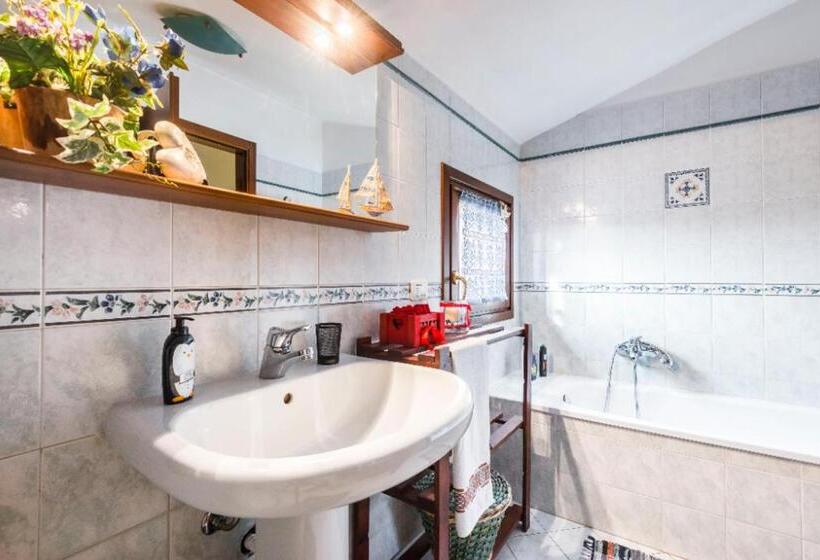 豪华房间, Murgo S