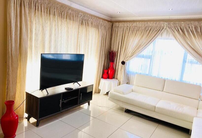 סוויטה אקזקיוטיב, River Valley Guest House