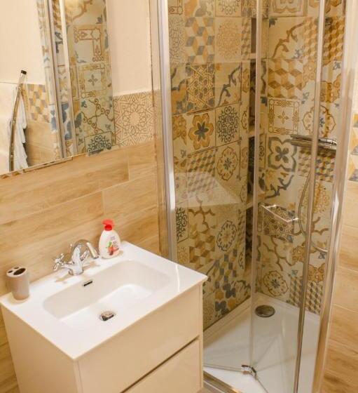 带大床的标准间, Stella Guest House