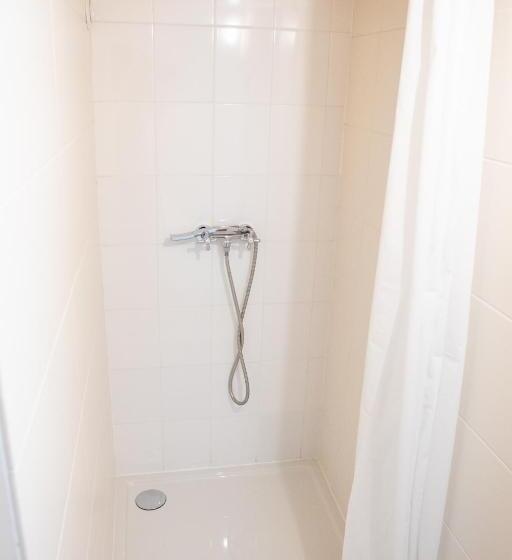 四人标准间, Sishaus Hostel