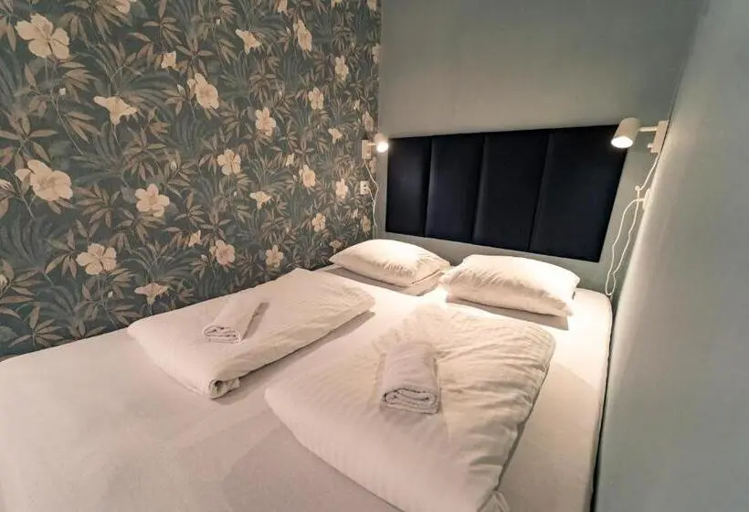 Quarto Basic, Sishaus Hostel