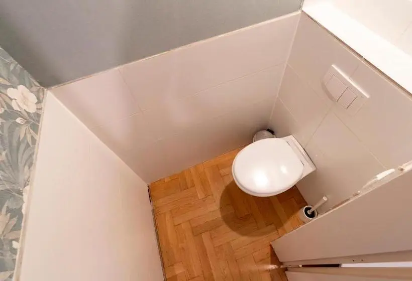 Quarto standard, Sishaus Hostel