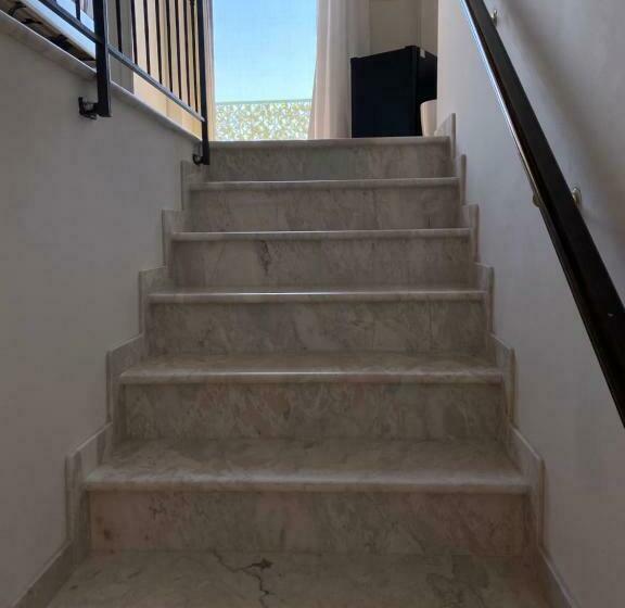 스탠다드 룸 공동 욕실, Red House Accomodation Potenza Picena