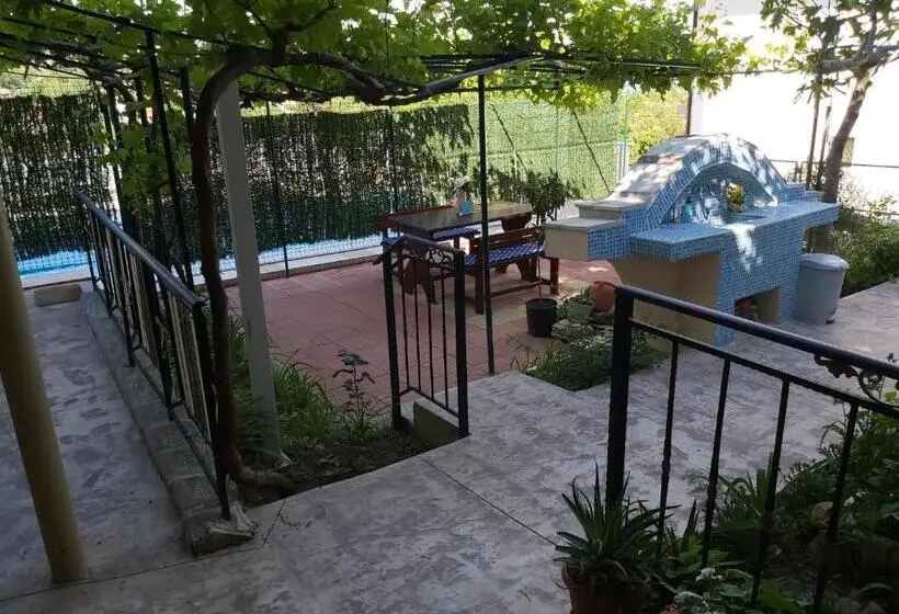 Vila 1 Dormitori Vista Mar, Villa Bela
