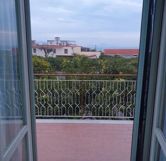 4인용 스탠다드 룸, Capri View