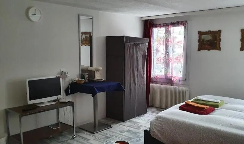 浴室共有ファミリールーム, Buongustaio Fereinzimmer Room Inside A Flat