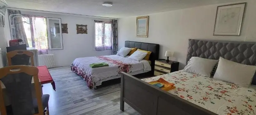 浴室共有ファミリールーム, Buongustaio Fereinzimmer Room Inside A Flat