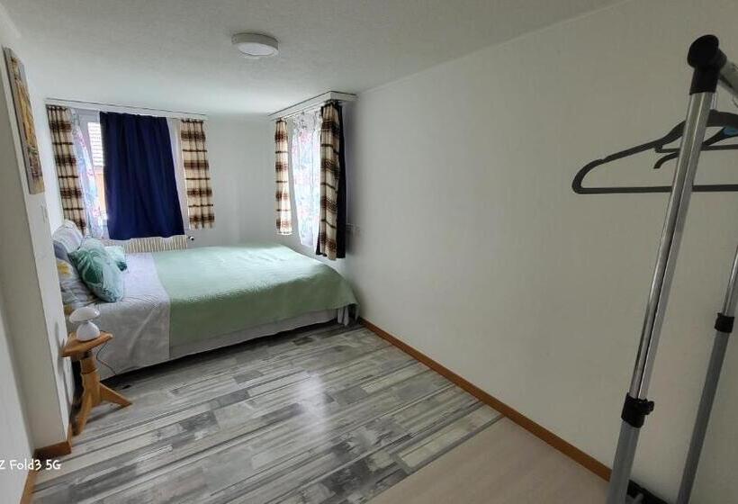 اتاق استاندارد با سرویس بهداشتی مشترک, Buongustaio Fereinzimmer Room Inside A Flat