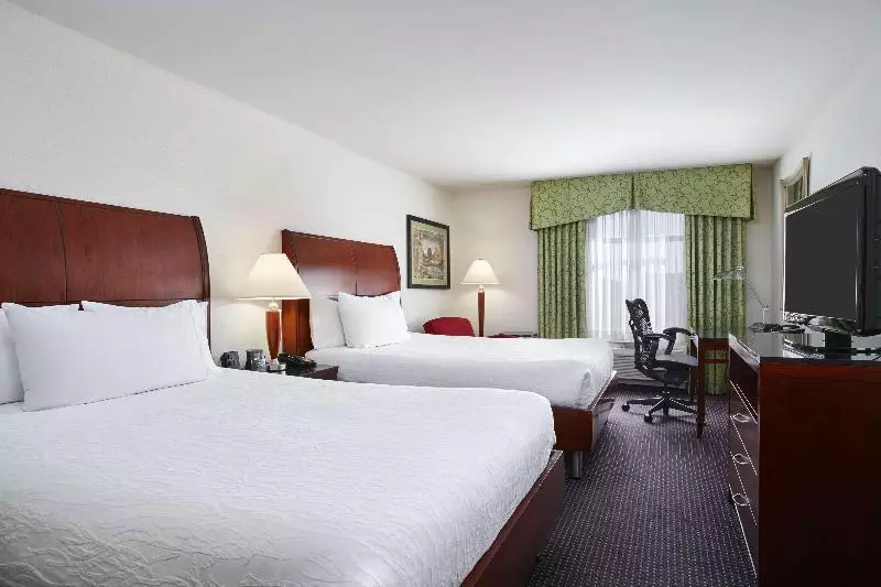 身障者適用スタンダードルーム, B&B Hotel Maubeuge Gare