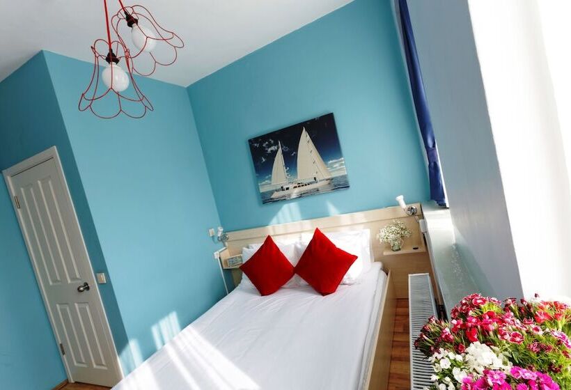 スタンダードルーム, Cheers Port House