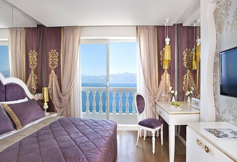 اتاق لوکس با چشمانداز دریا, La Boutique Hotel & Suites