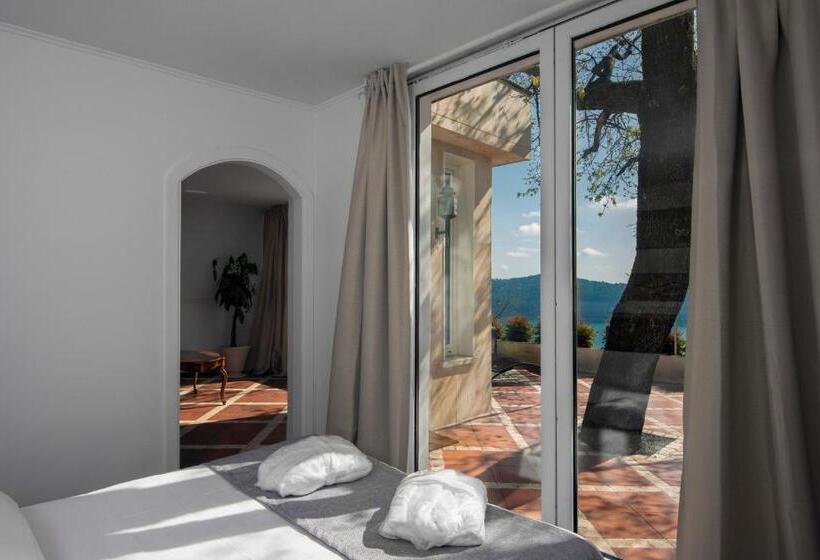 Suite with lake view, La Locanda Del Pontefice   Luxury Country House