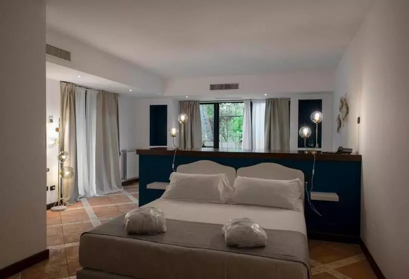 Standard-huone Puutarhanäkymä, La Locanda Del Pontefice   Luxury Country House