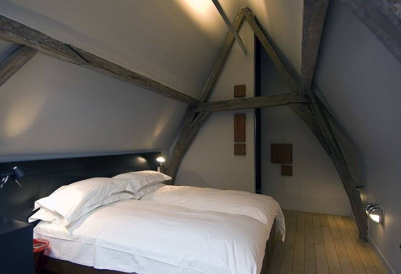 جناح ديلوكس, Matelote