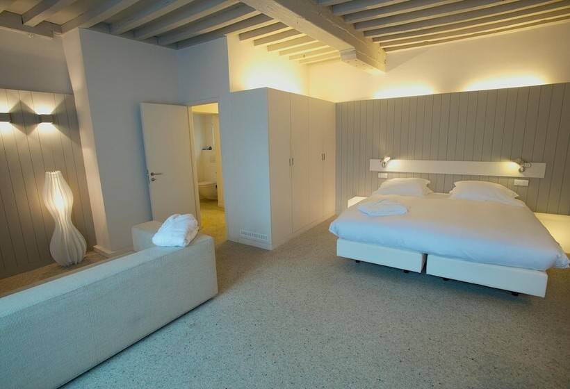 جناح جونيور, Matelote