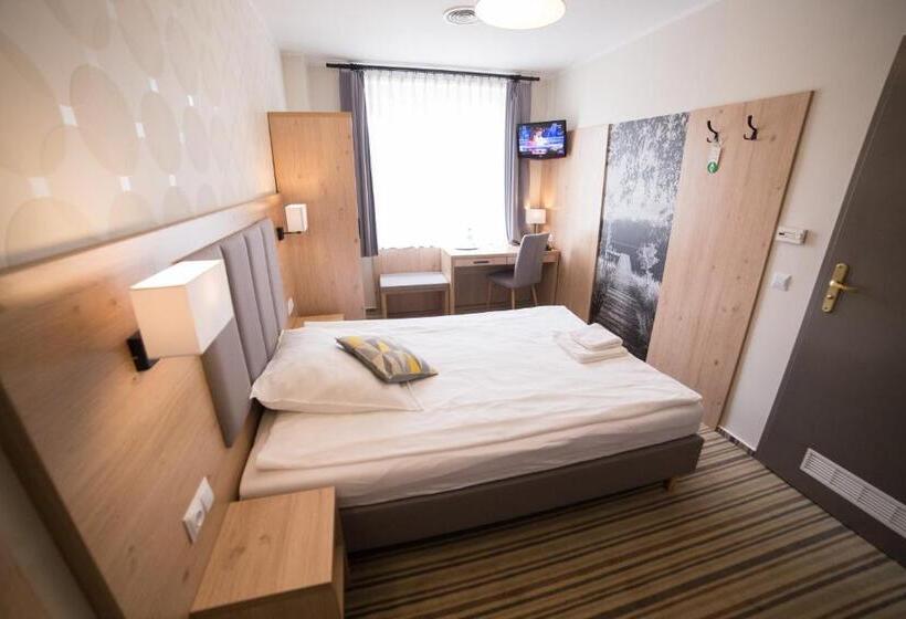 스탠다드 싱글 룸, Ossowski