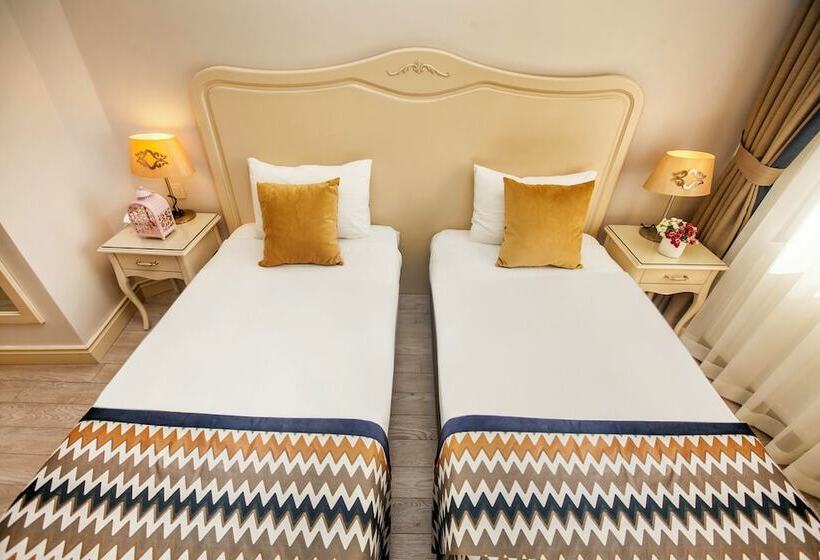 エコノミールーム, Raymond Hotel Old City