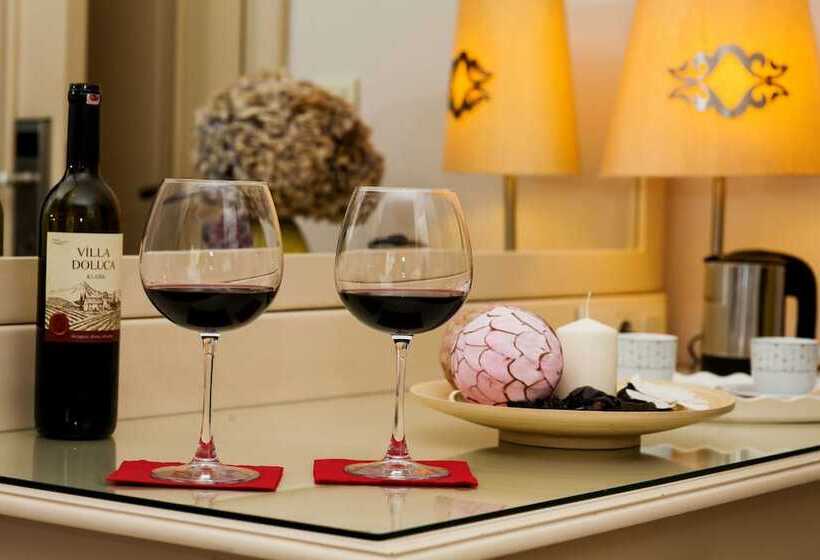 スタンダードルーム, Raymond Hotel Old City