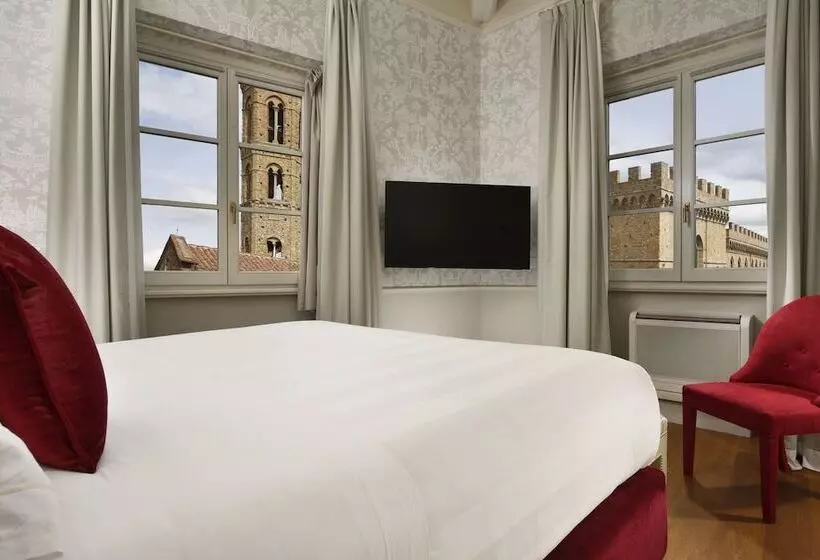 سوییت اجرایی, San Firenze Suites & Spa