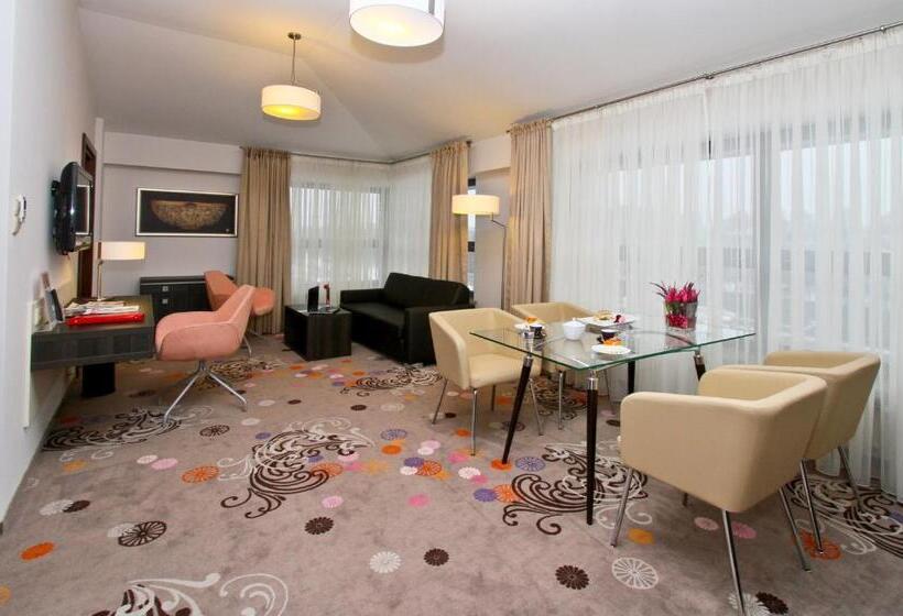 침실 1개 아파트, Szafran