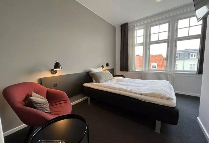 اتاق استاندارد یک نفره, Teaterhotellet