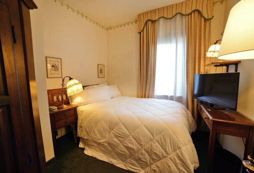 スタンダードシングルルーム, Villa Luppis