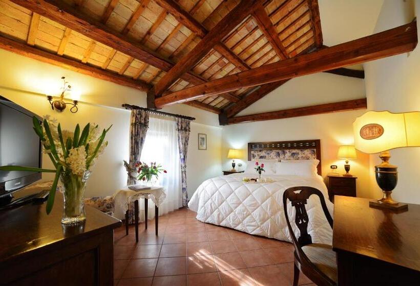 エクゼクティブルーム, Villa Luppis