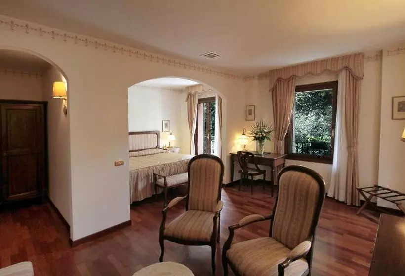 スイート, Villa Luppis