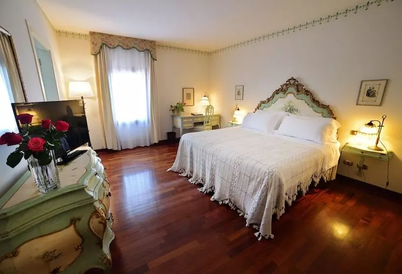 エクゼクティブルーム, Villa Luppis