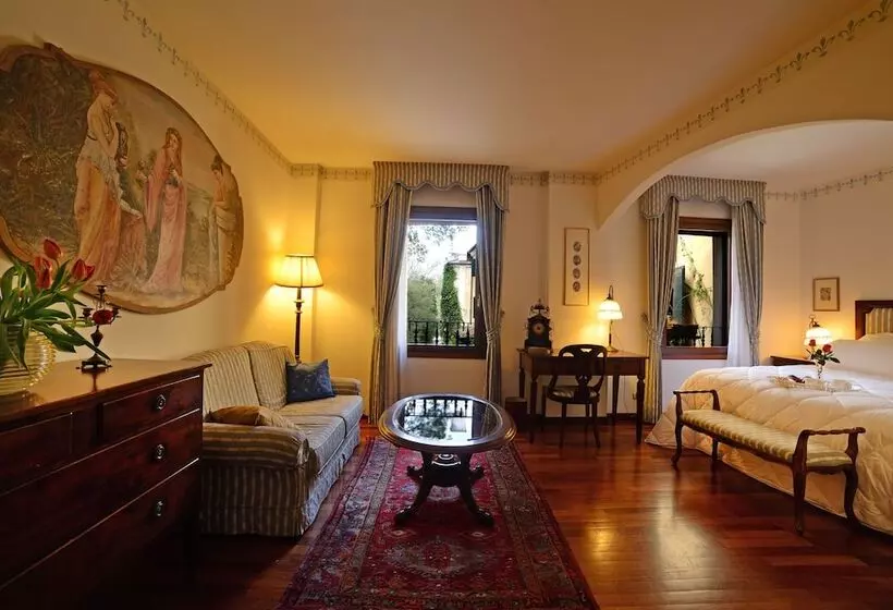 ジュニアスイート, Villa Luppis